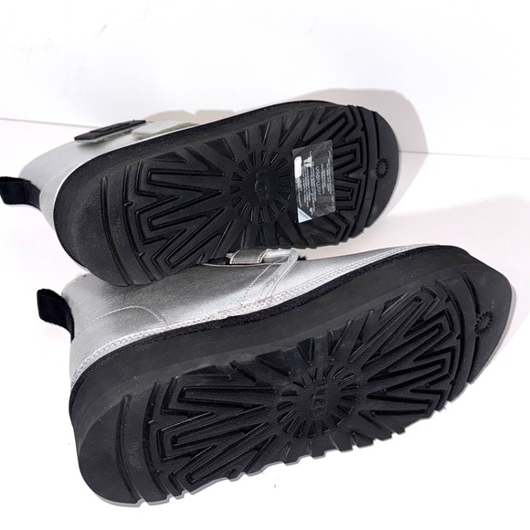 UGG Kids Neumel Platform Boots - Picture 4 of 5